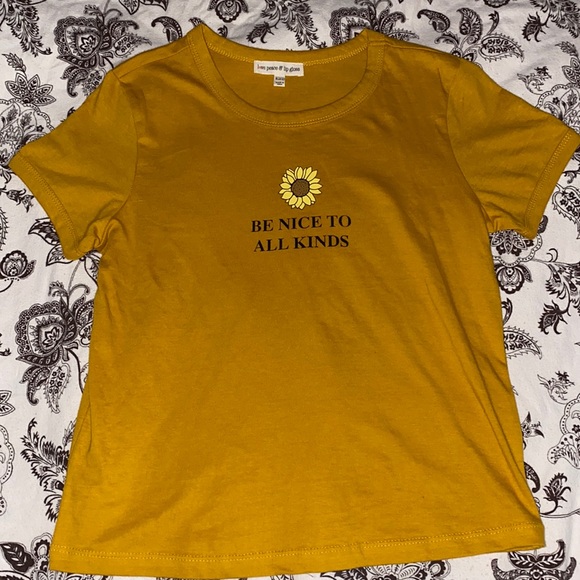 Selling love peace & lip gloss T shirt size 10/12 color yellow and orange - Picture 1 of 3